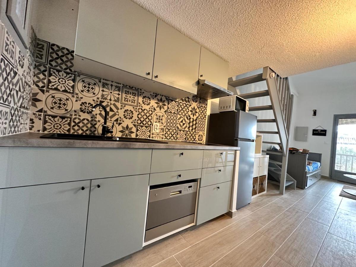 Appartement Duplex 4Pers Climatise - Locations Vld Camargue Saintes-Maries-de-la-Mer Esterno foto