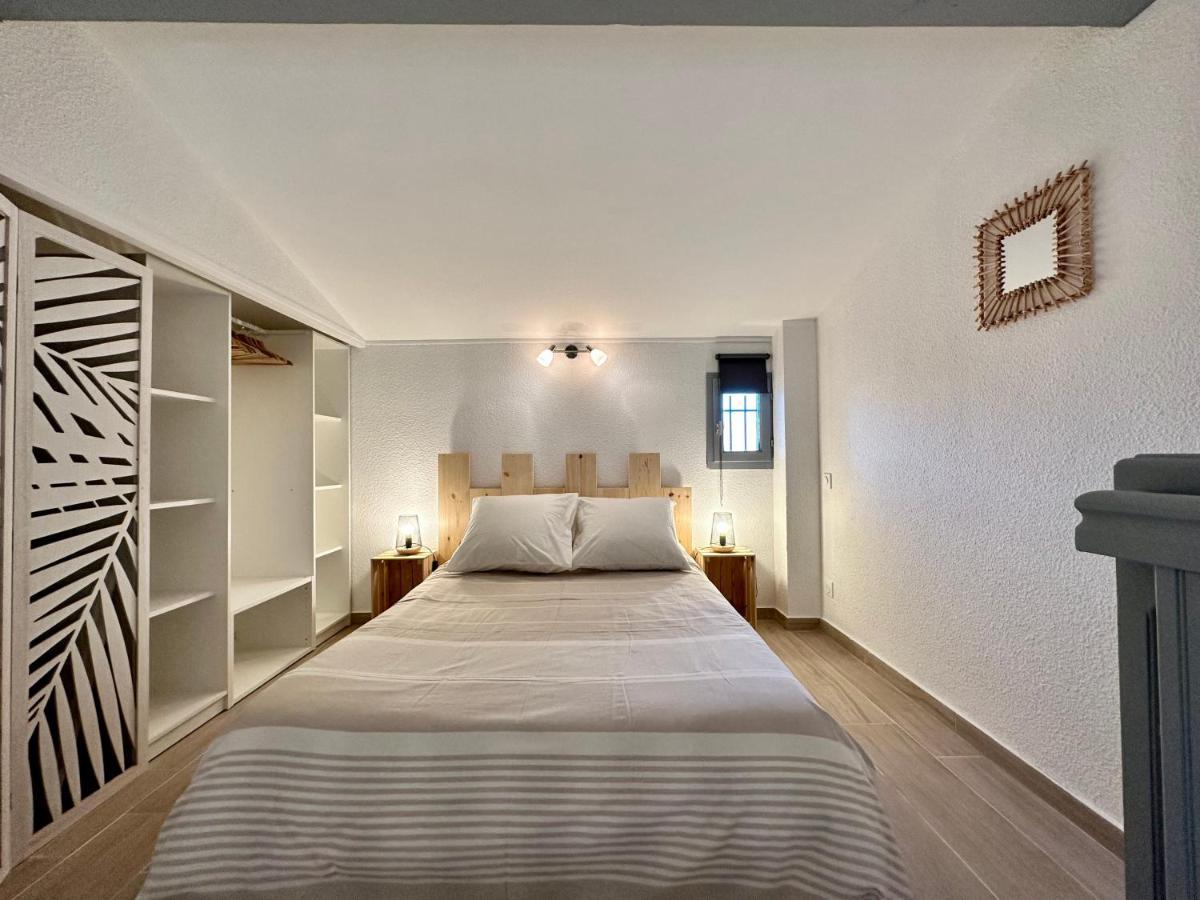 Appartement Duplex 4Pers Climatise - Locations Vld Camargue Saintes-Maries-de-la-Mer Esterno foto