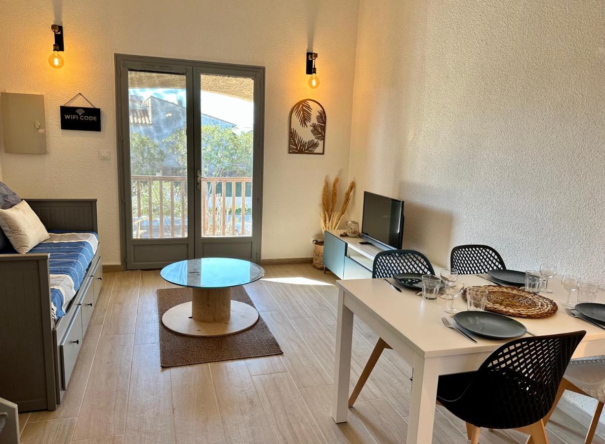 Appartement Duplex 4Pers Climatise - Locations Vld Camargue Saintes-Maries-de-la-Mer Esterno foto