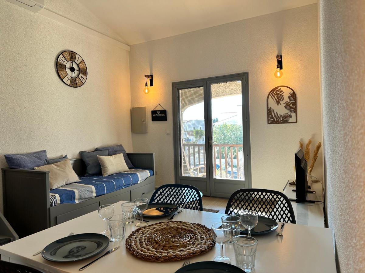 Appartement Duplex 4Pers Climatise - Locations Vld Camargue Saintes-Maries-de-la-Mer Esterno foto