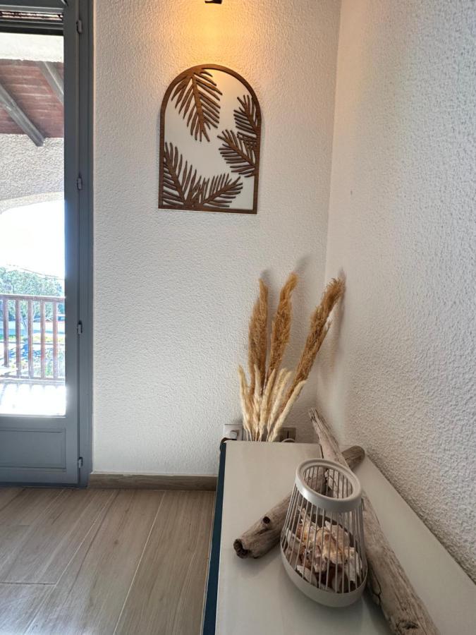 Appartement Duplex 4Pers Climatise - Locations Vld Camargue Saintes-Maries-de-la-Mer Esterno foto